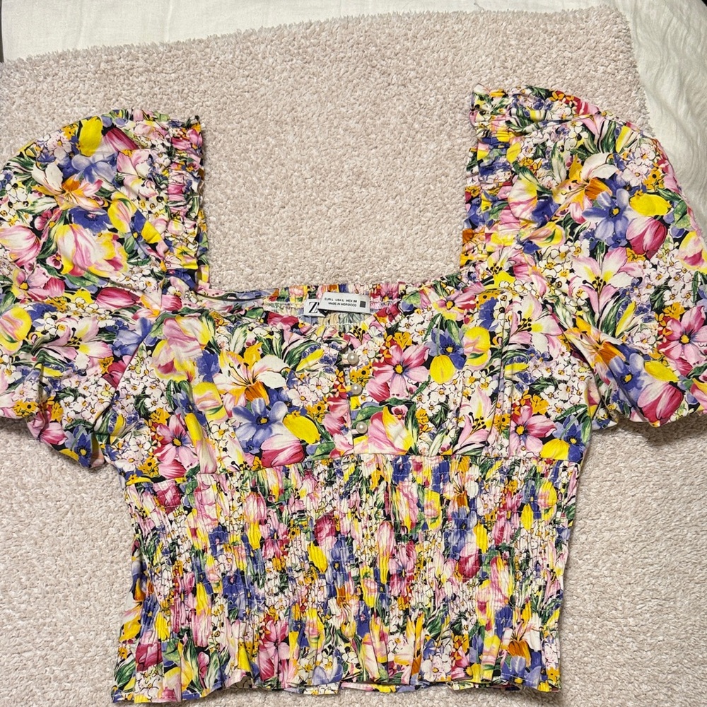 Zara Multicolor Floral Blouse with Puff Sleeves